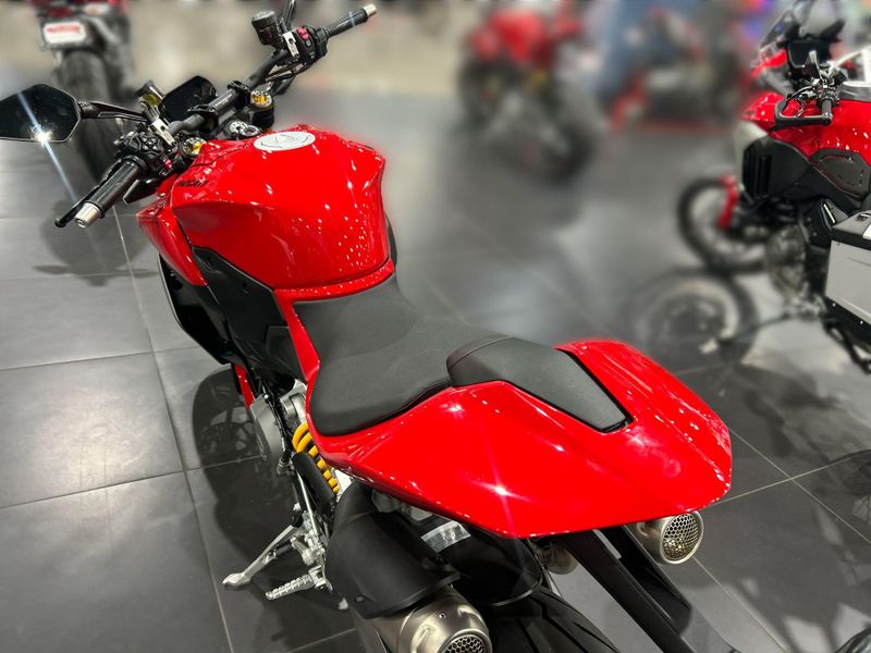New 2025 Ducati STREETFIGHTER V2 S 896 Image 15