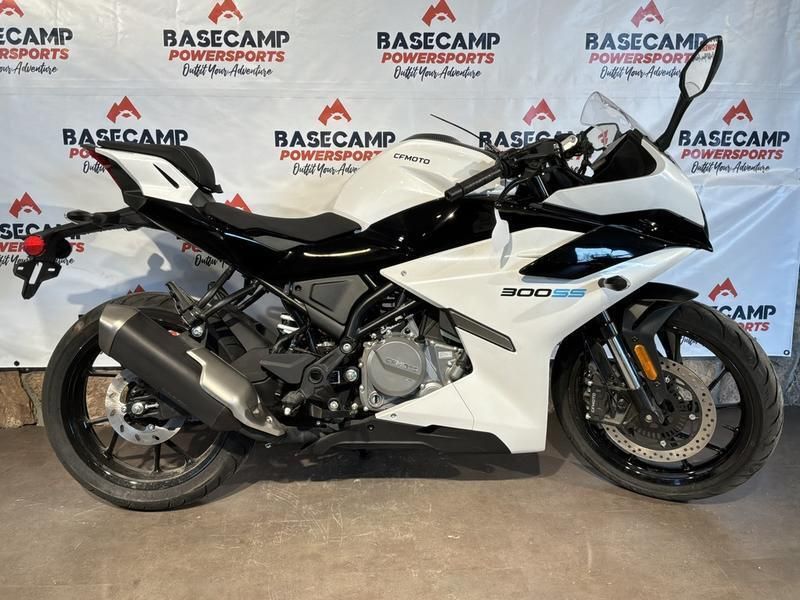 2025 CFMOTO 300SS