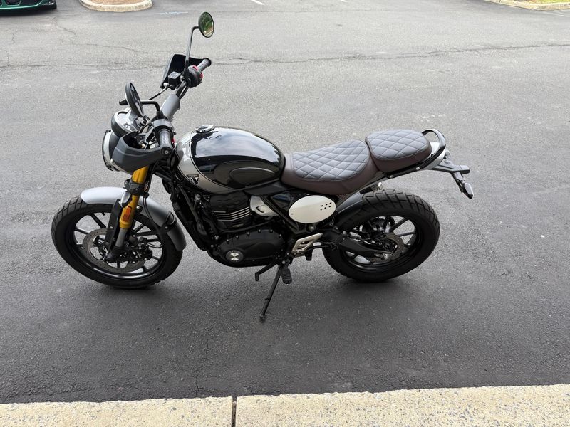 2024 Triumph SCRAMBLER 400 XImage 2