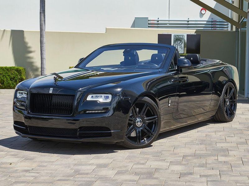 Used 2016 Rolls-Royce Dawn Image 1