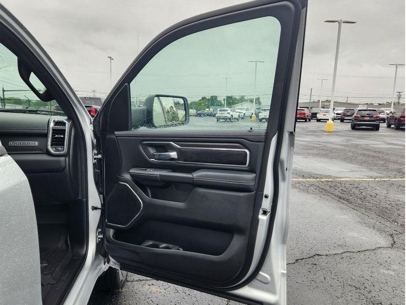 New 2026 RAM 1500 Laramie Crew Cab 4x4 5'7' Box