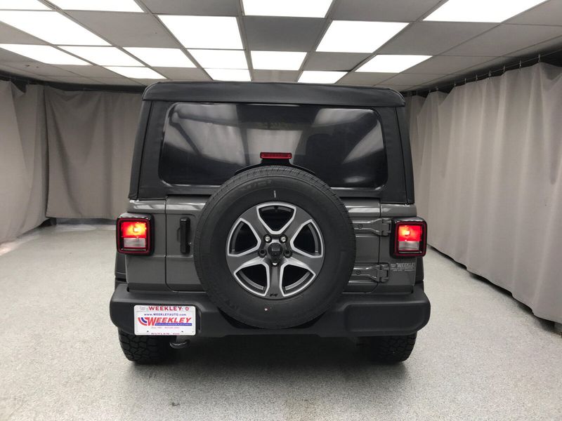 2022 Jeep Wrangler Sport SImage 11