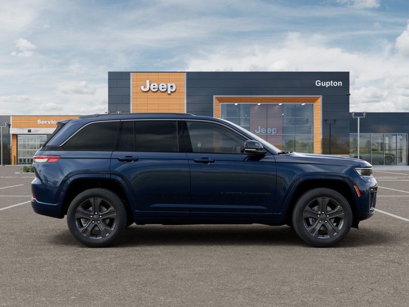New 2027 Jeep Grand Cherokee Limited Reserve 4x4Image 21