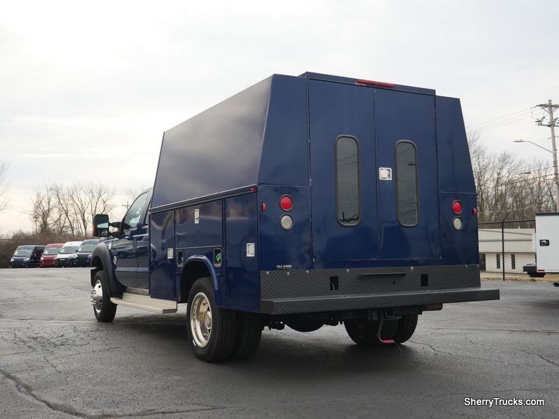2011 Ford F-450 Chassis XLImage 11