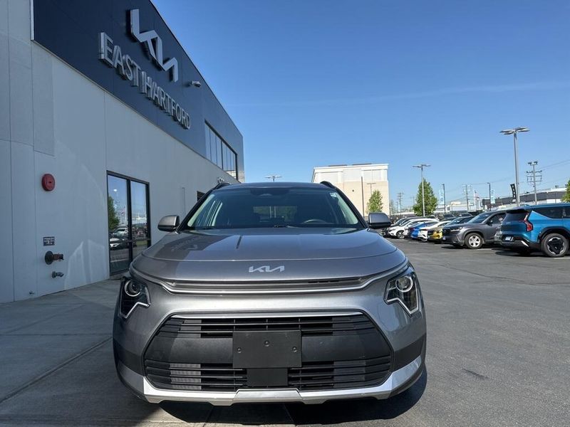 2023 Kia Niro EXImage 2