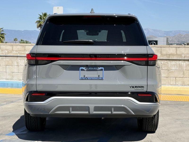 New 2026 Lexus TX 500h F SPORT Performance LuxuryImage 10