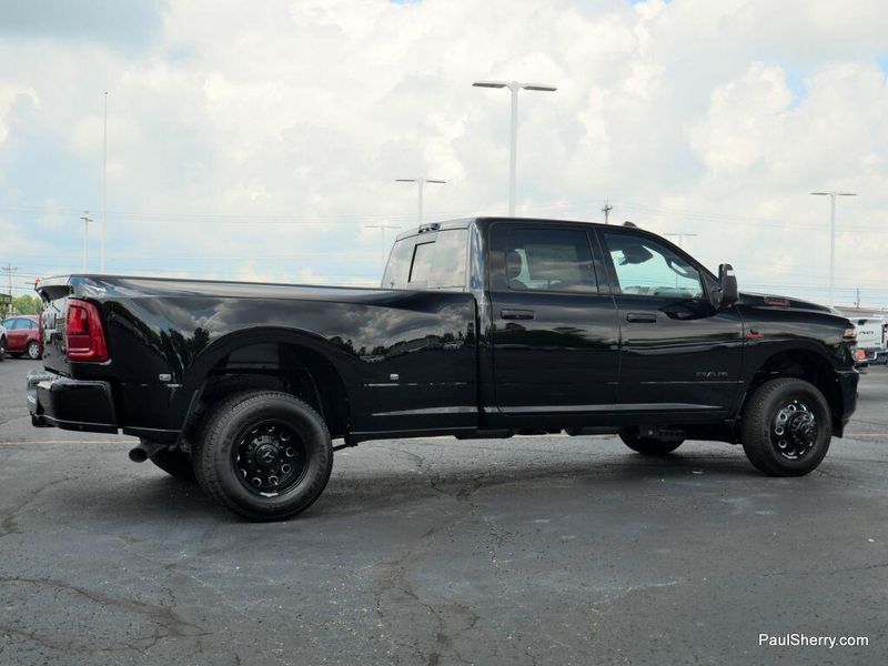 New 2025 RAM 3500 Big Horn Crew Cab 4x4 8