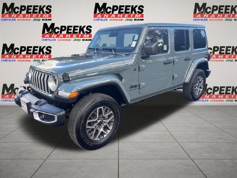 Used 2026 Jeep Wrangler SaharaImage 1