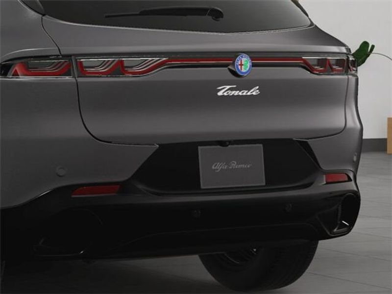 2025 Alfa Romeo Tonale photo 10