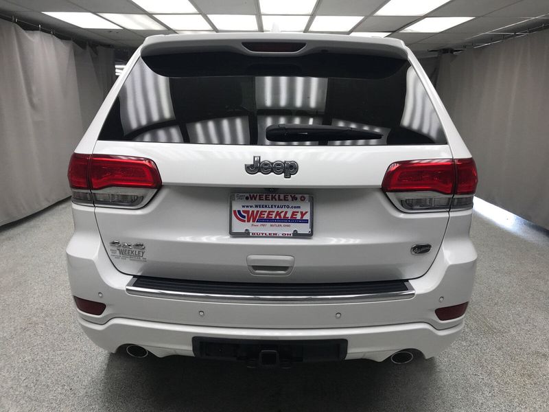 Used 2016 Jeep Grand Cherokee OverlandImage 11