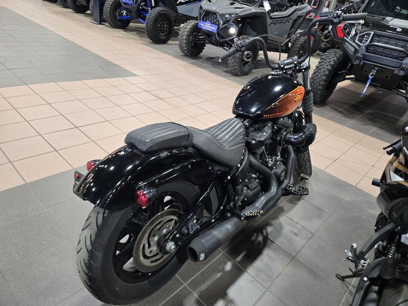 USED 2023 HARLEY FXBBS STREET BOB 114 Image 5