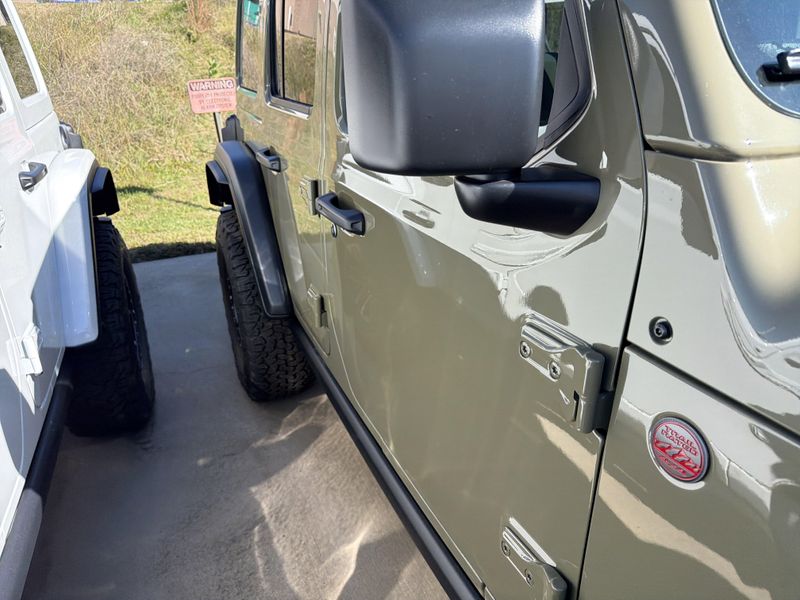 New 2026 Jeep Wrangler 4-door RubiconImage 5