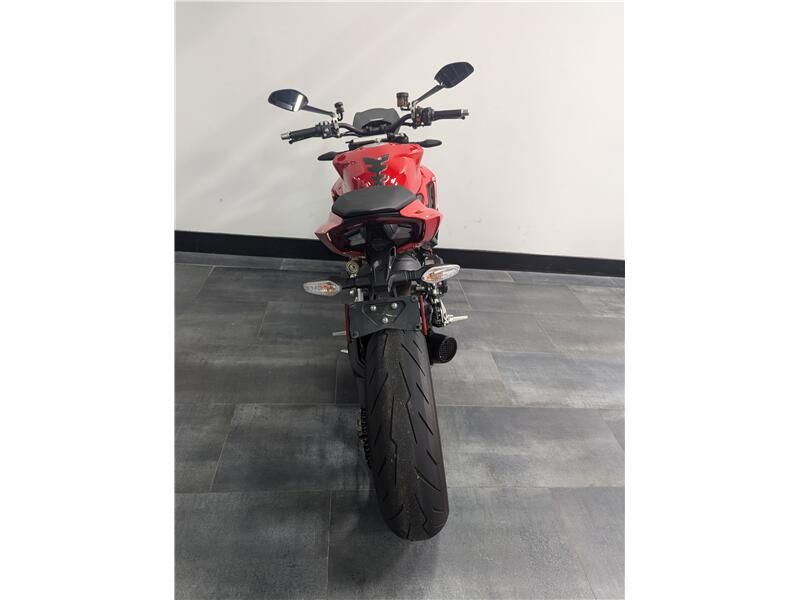 Used 2022 Ducati Streetfighter V2 Image 5