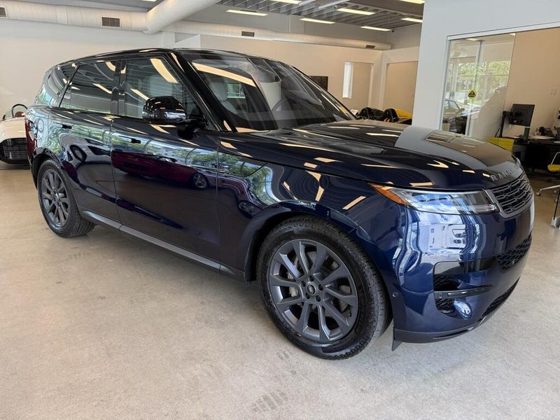 2023 Land Rover Range Rover Sport SE