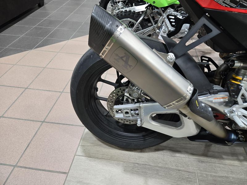 USED 2024 APRILIA RSV4 1100 Image 27