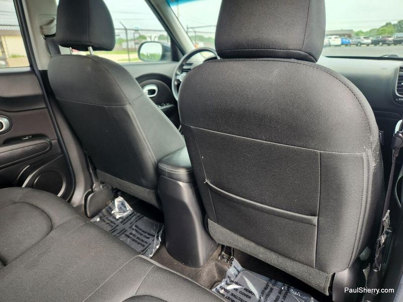 2017 Kia Soul +Image 32