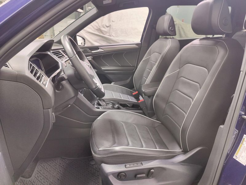 Used 2024 Volkswagen Tiguan AWD SEL R-Line w/Sunroof/NavImage 18