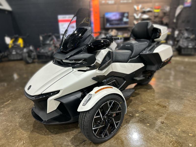 New 2026 Can-Am SPYDER RT SEA-TO-SKY (SE6) Image 21