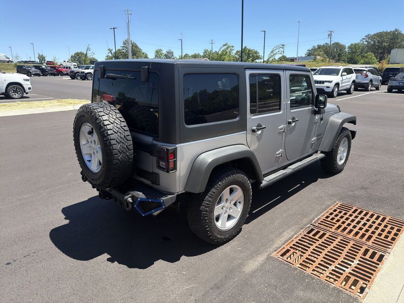Used 2017 Jeep Wrangler Unlimited SportImage 10