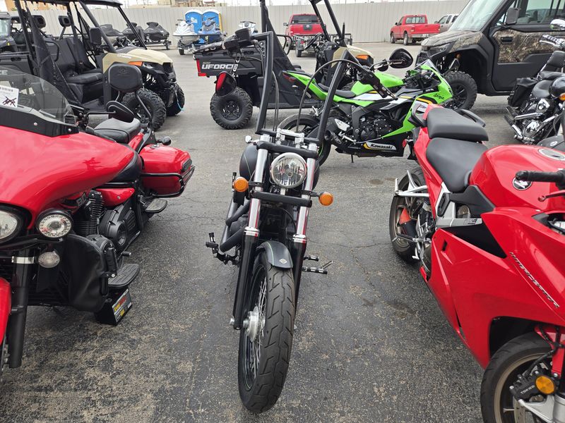 USED 2015 HARLEY DYNA STREET BOB Image 4