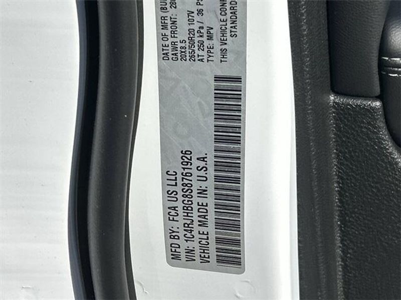 New 2025 Jeep Grand Cherokee Limited 4x4Image 23