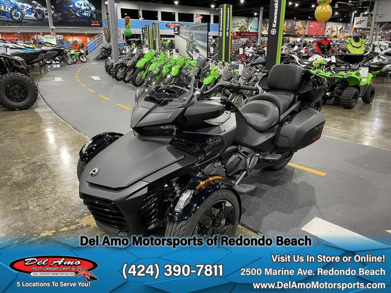 2023 Can-Am H8PA  in a MONOLITH BLACK SATIN / DARK exterior color. Del Amo Motorsports of Redondo Beach (424) 304-1660 delamomotorsports.com 