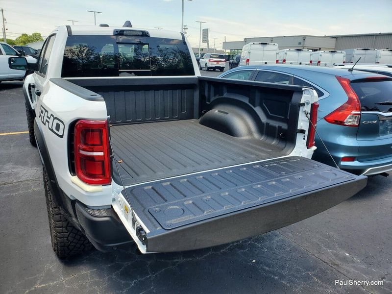 New 2026 RAM 1500 Rho Crew Cab 4x4 5'7' Box