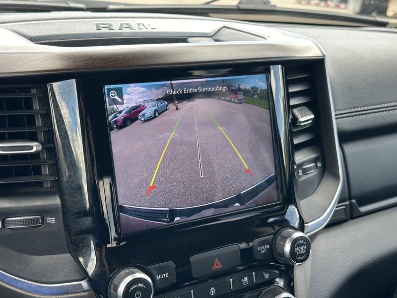 2021 RAM 1500 LaramieImage 28