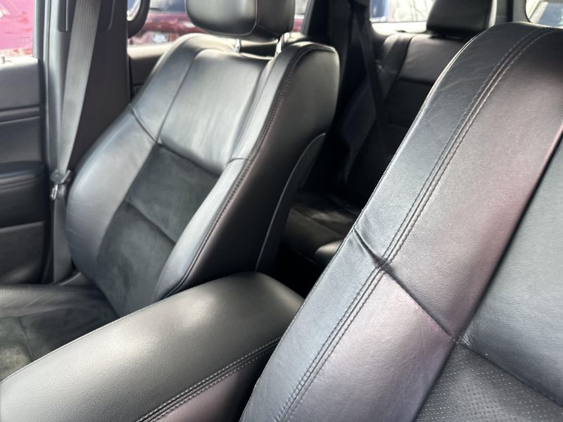 2018 Jeep Grand Cherokee Altitude photo 24