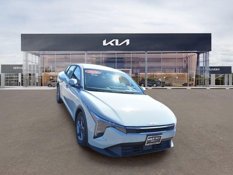 New 2026 Kia K4 LXSImage 10