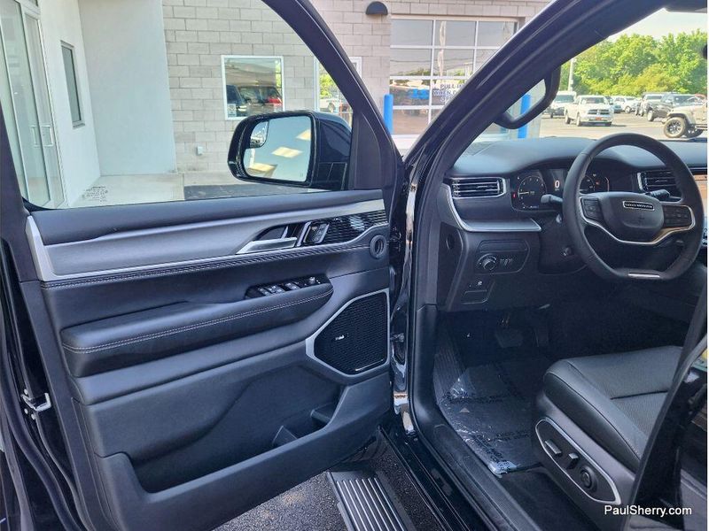 2026 Jeep Grand Wagoneer Limited Reserve 4x4