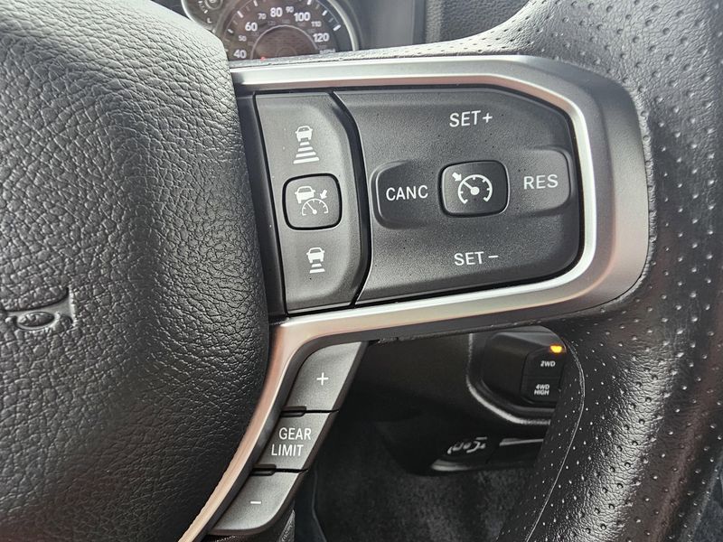 2025 RAM 3500 TradesmanImage 15
