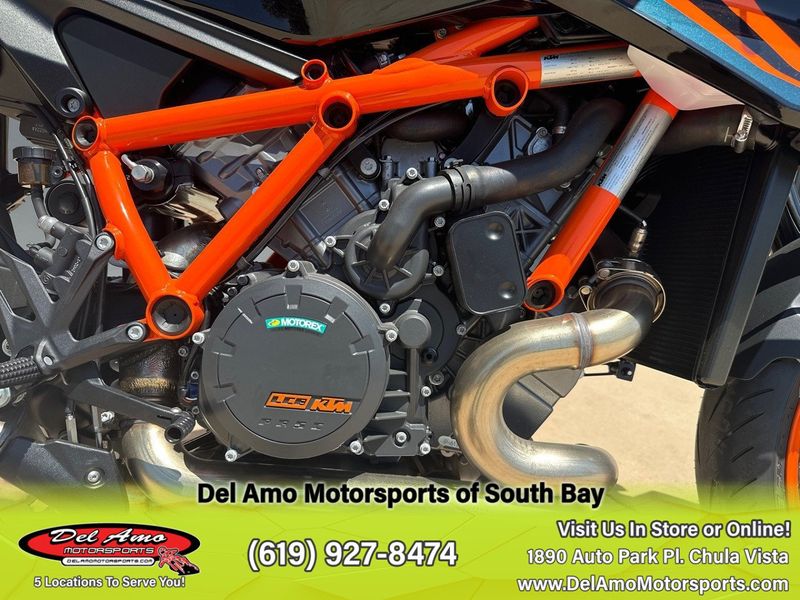 2023 KTM 1290 SUPER DUKE R EVO  in a BLACK exterior color. Del Amo Motorsports of South Bay (619) 547-1937 delamomotorsports.com 