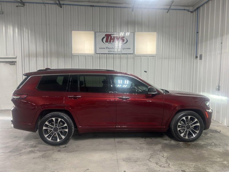 2021 Jeep Grand Cherokee L OverlandImage 1