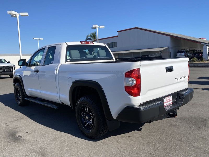 2016 Toyota Tundra SRImage 6