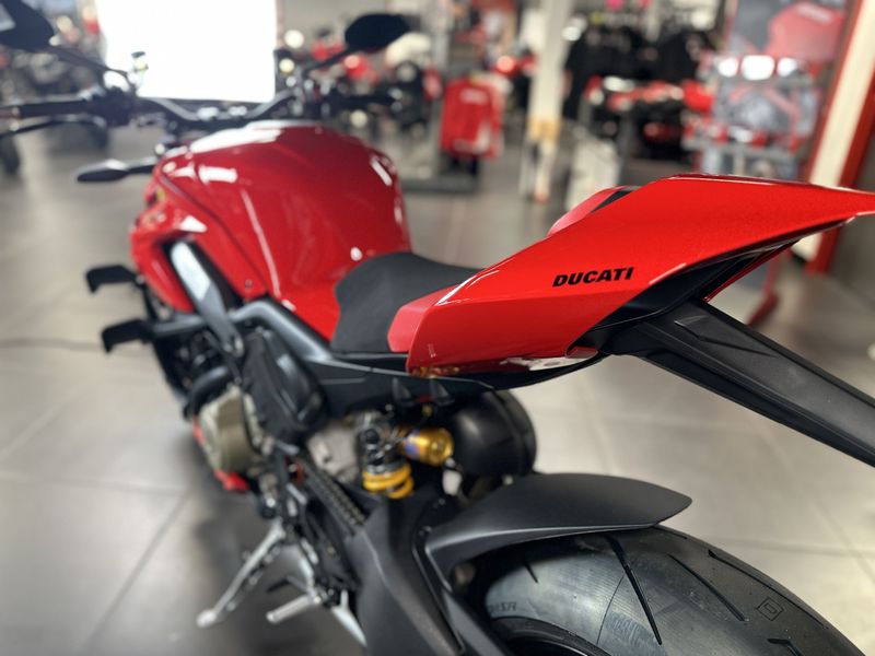 2024 Ducati STREETFIGHTER V4 SImage 8