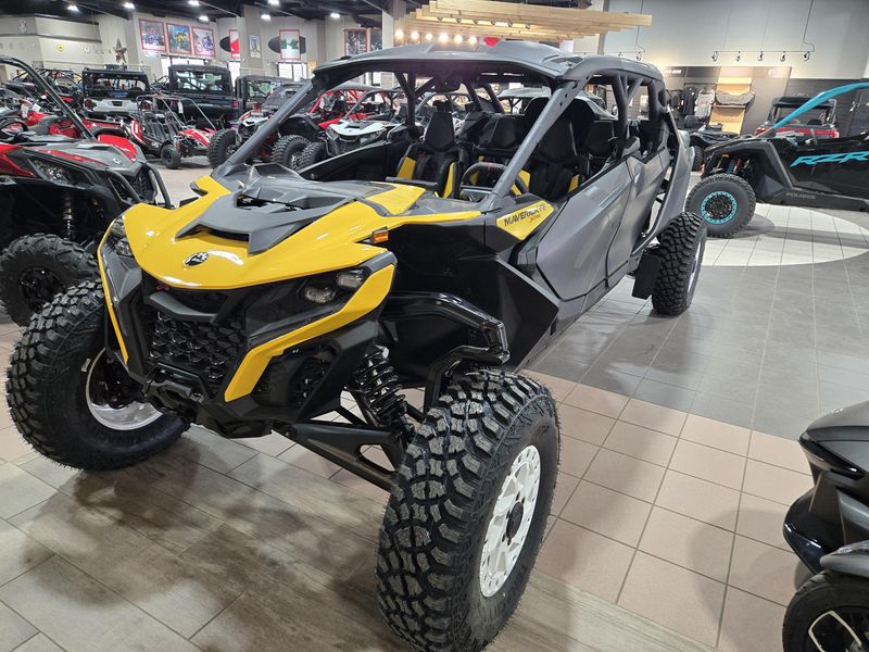 2025 Can-Am MAVERICK R MAX X RS WITH SMARTSHOX 999T DCT CARBON BLACK AND NEO YELLOWImage 3