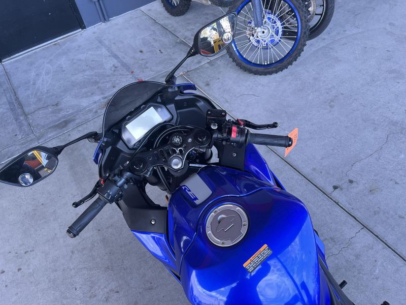 Used 2021 Yamaha YZF-R3 ABS Image 11