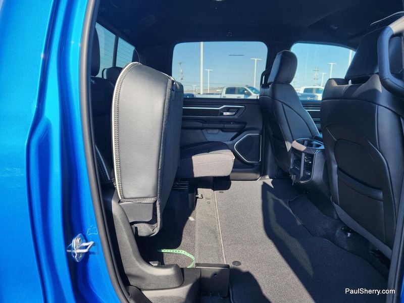 New 2026 RAM 1500 Laramie Crew Cab 4x4 5'7' Box