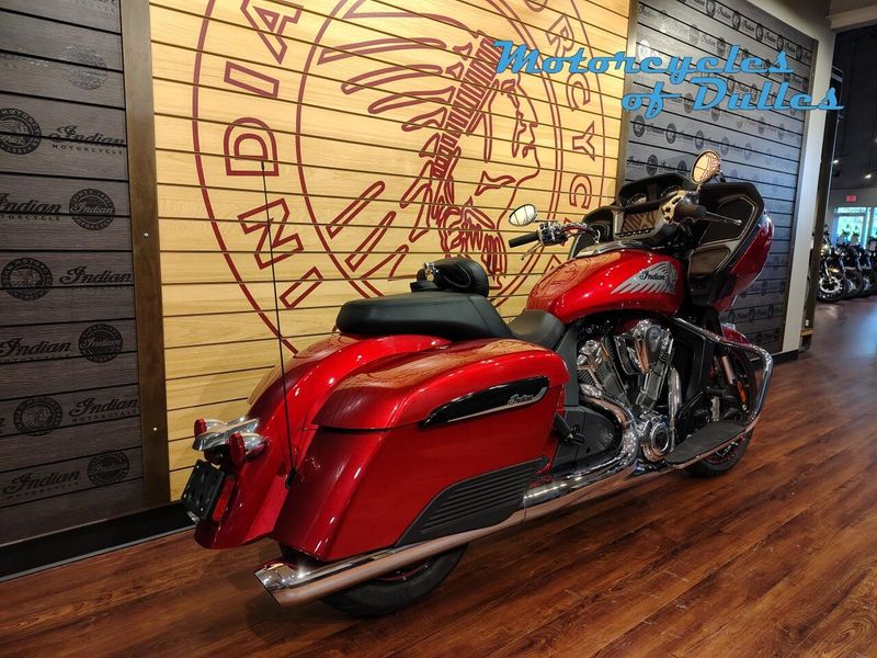 2020 Indian Motorcycle Challenger Limited Image 9