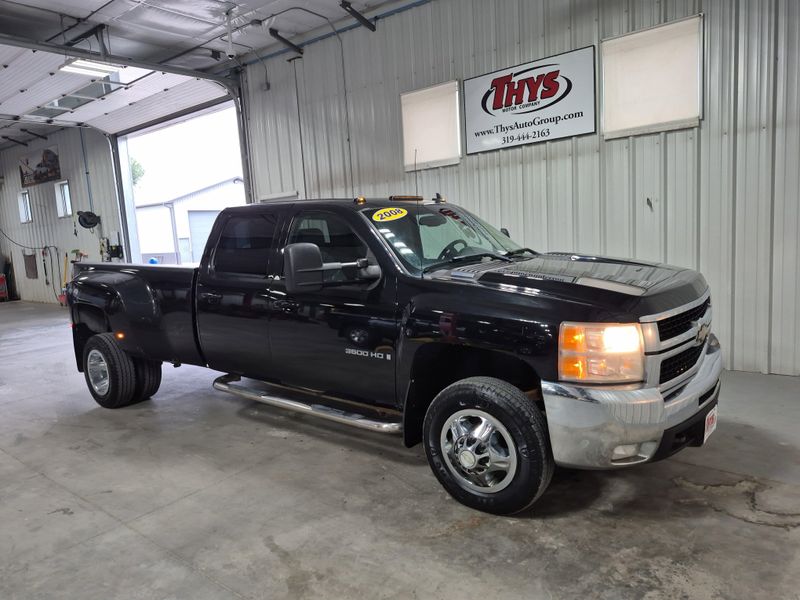 2008 Chevrolet Silverado 3500HD DRW LTZImage 3