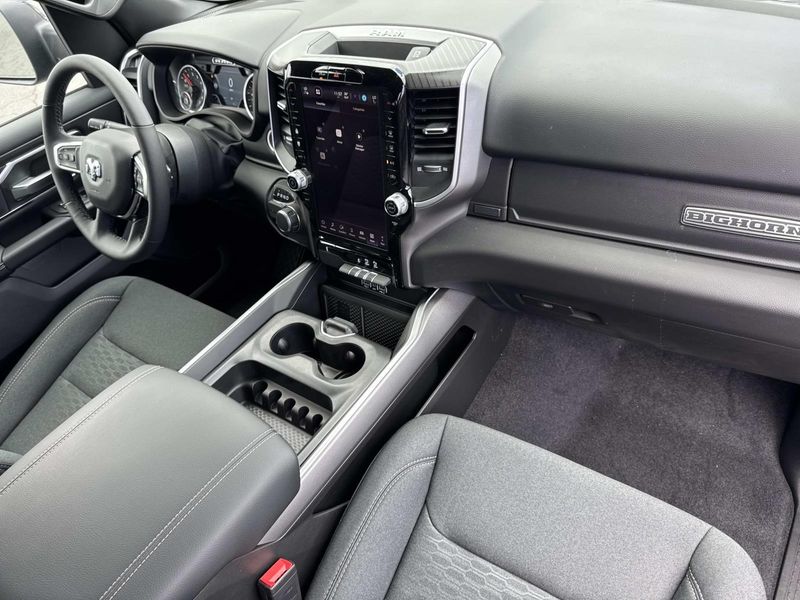 New 2026 RAM 1500 Big Horn Crew Cab 4x2 5'7' Box