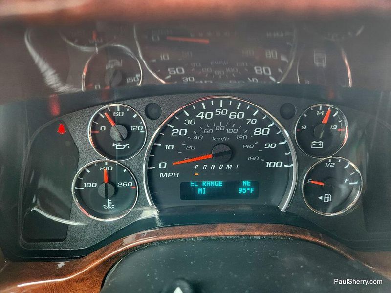 2022 Chevrolet Express Cargo Image 34