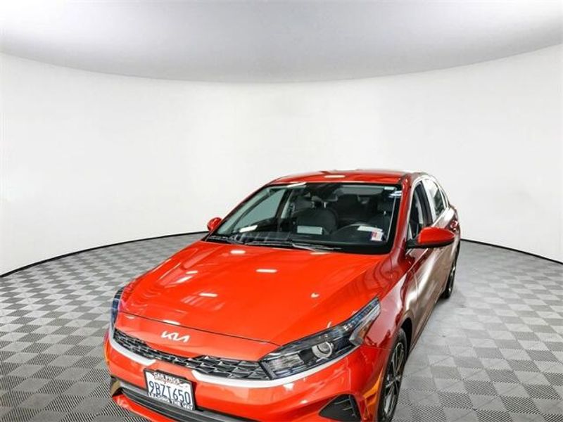 2022 Kia Forte LXSImage 5
