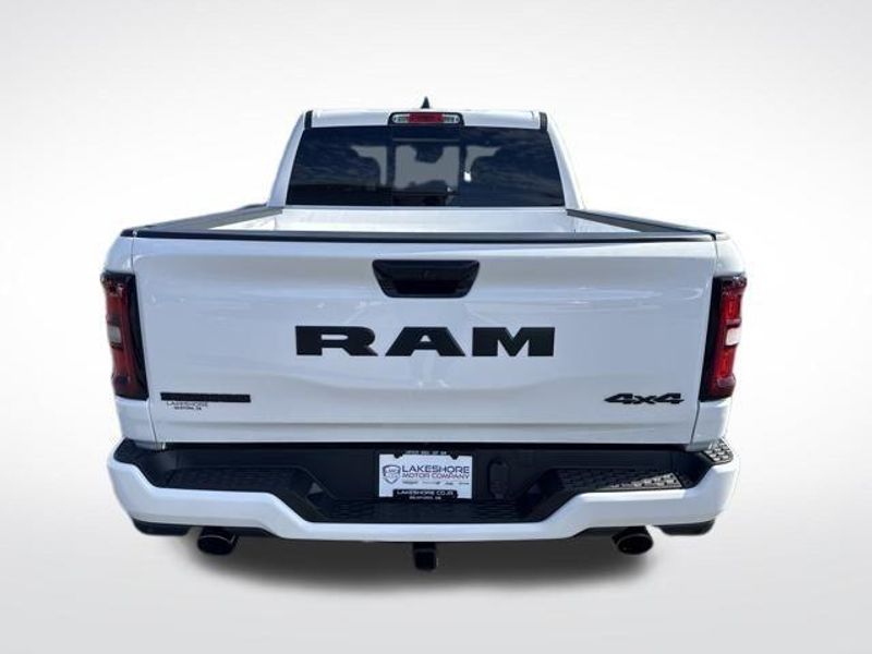 2026 RAM 1500 Big Horn Crew Cab 4x4 5'7' Box