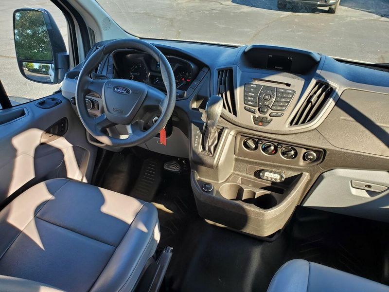 Used 2019 Ford Transit-350 XLImage 24
