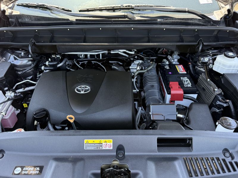 Used 2022 Toyota Highlander XLEImage 32
