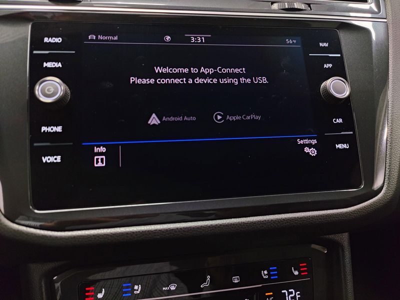 Used 2024 Volkswagen Tiguan AWD SEL R-Line w/Sunroof/NavImage 30