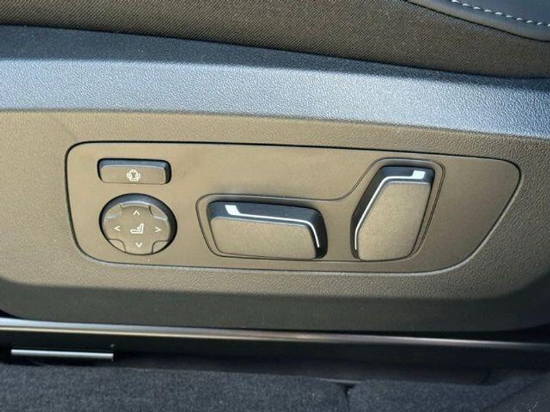 New 2026 BMW X3 30 xDriveImage 18