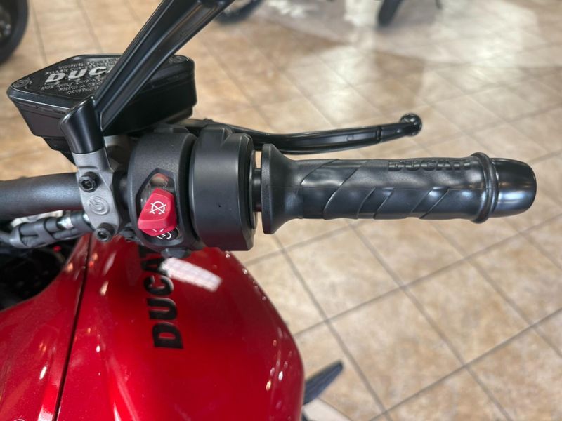 New 2026 Ducati X DIAVEL V4 Image 20